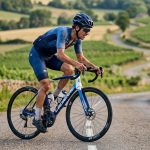 Première sortie de 100 km à vélo : préparation et stratégies