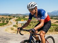 Pédaler sous la canicule : conseils essentiels pour rouler quand il fait très chaud