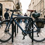 Comment éviter le vol de vélo : astuces et équipements indispensables pour protéger votre deux-roues