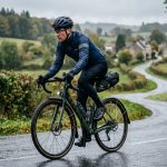 Vélo sous la pluie: quelques conseils pratiques