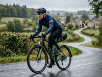 Vélo sous la pluie: quelques conseils pratiques