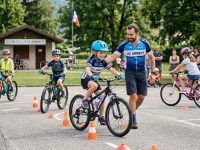 Savoir rouler à vélo : comment votre club peut former les cyclistes de demain?